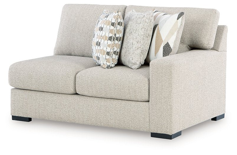 Laurelgrove Sectional with Chaise